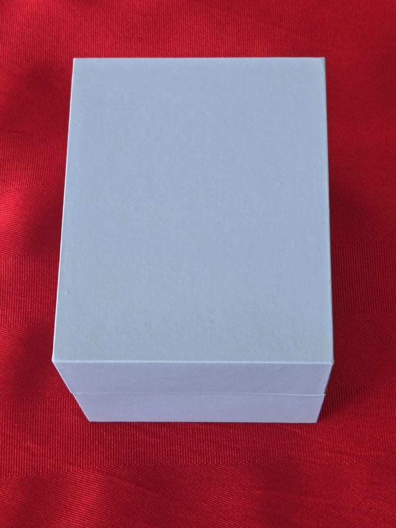 BRAND NEW, 2001, YAHOO LEFT HANDED, TIME / DATE WRIST WATCH WITH MATCHING BOX!!!