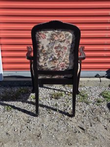 GENTLY USED, MODERN REPRODUCTION, ANTIQUE LOOK CHAIR!!!